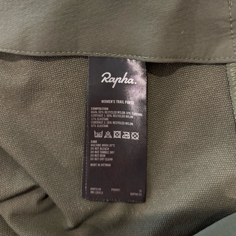 Rapha Women’s MTB Trail Pants in size Small, olive green. In perfect condition! - Picture 10 of 13
